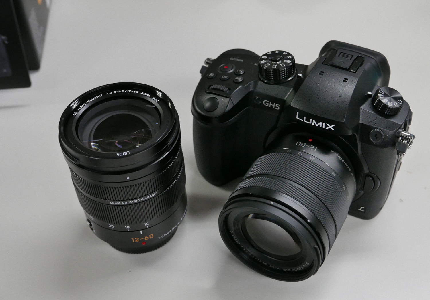 美品Panasonic LUMIX GH5 LEICA 12-60  レンズ