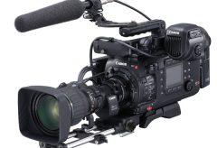 キヤノン、CINEMA EOS最上位モデルEOS C700発表、</BR>テレビ番組制作用の4Kカメラとしても