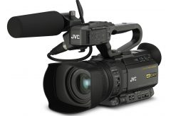 JVC、ブロードキャストオーバーレイ機能など、ライブ配信における各種ネットワーク機能を強化した業務用4Kメモリーカードカメラレコーダー「GY-HM250」を発売