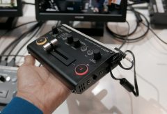 【InterBEE2018】ローランドは超絶コンパクトな2chスイッチャー・V-02HDを展示