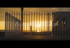 【Views】『Beautiful With sunset and train station』5分28秒～ドラマのロケ地としても有名な海が間近に迫る愛媛県梅津寺駅での家族の一時をほっこり描く