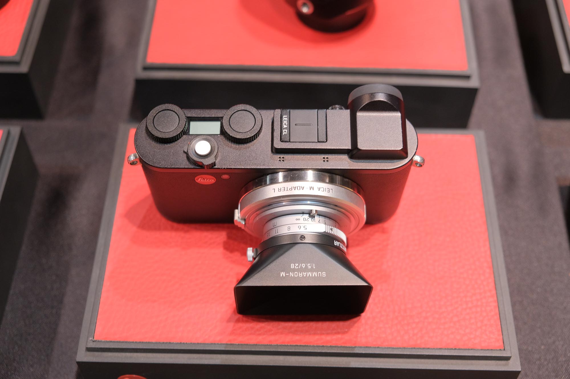 Photo EDGE Tokyo 2019】ライカは中判のLEICA S3やLマウントのAPS-C