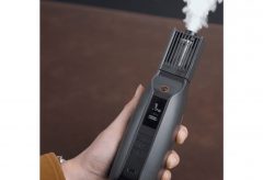 イングレート・ジャパン、Pergearの手持ち式プロ煙霧機SmokeGENIEを発売